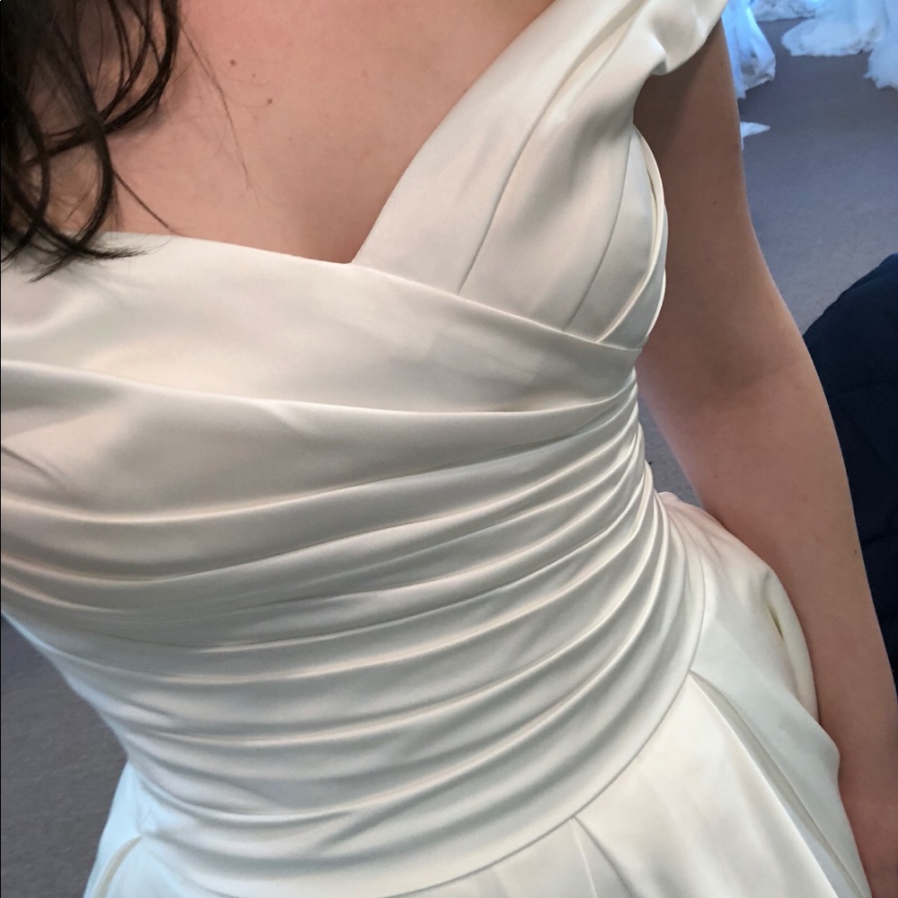 Wedding dress with pockets - Picture 6 of 8